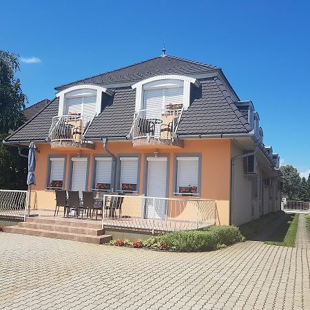 シオーフォクRichie Ii. Apartmanアパートメント エクステリア 写真