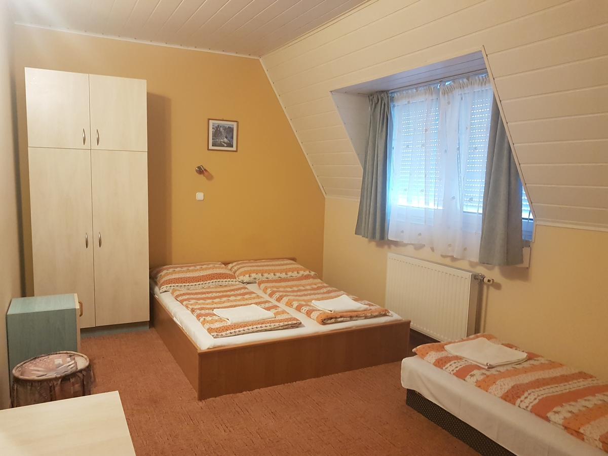 シオーフォクRichie Ii. Apartmanアパートメント エクステリア 写真